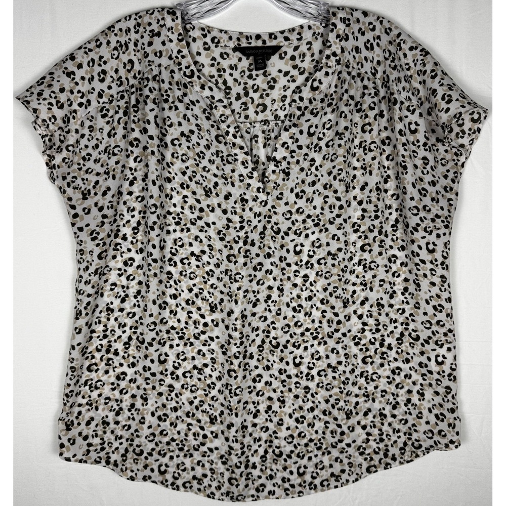 Banana Republic Leopard Print Blouse Petite Medium Short Sleeve Lightweight Top